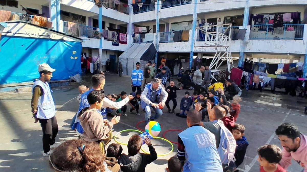 BM: İsrail’in yasağına rağmen UNRWA görevini sürdürüyor